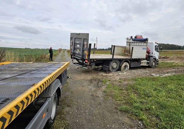 pagalba kelyje, ištraukimas iš griovio